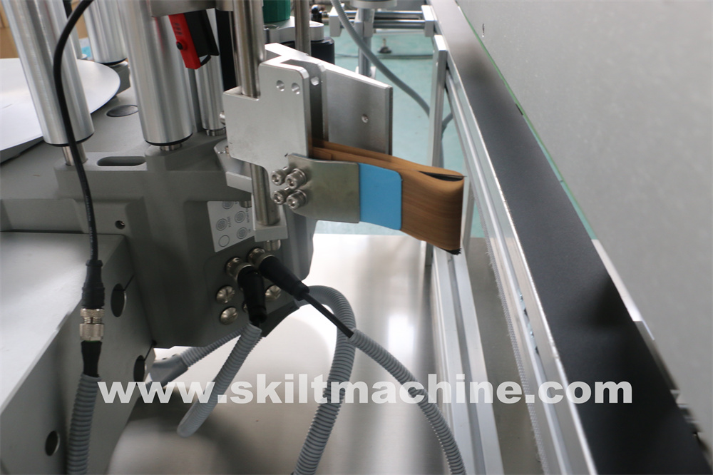box corner sealing machine,box corner labeling machine