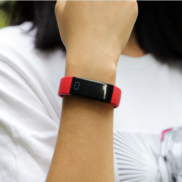 Waterproof radar social distancing beacon with Vibration/Sound/LED alert bracelet accuracy 3~5 times than other iBeacons