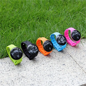 BLE 5.0 social distancing bracelet with contact tracking and body temperature alarm beacon