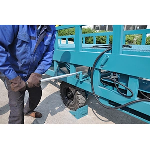 8000kg mobile  dock ramp