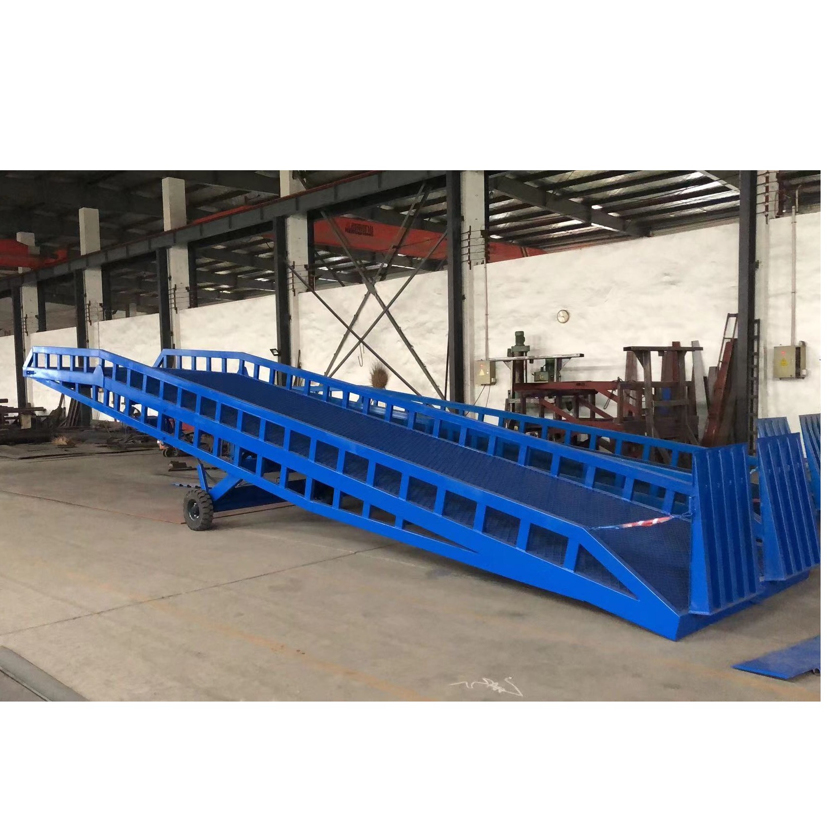 6000kg mobile dock ramp