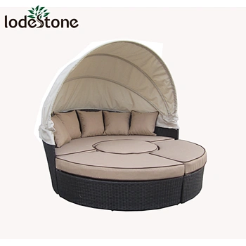 rattan sunbed