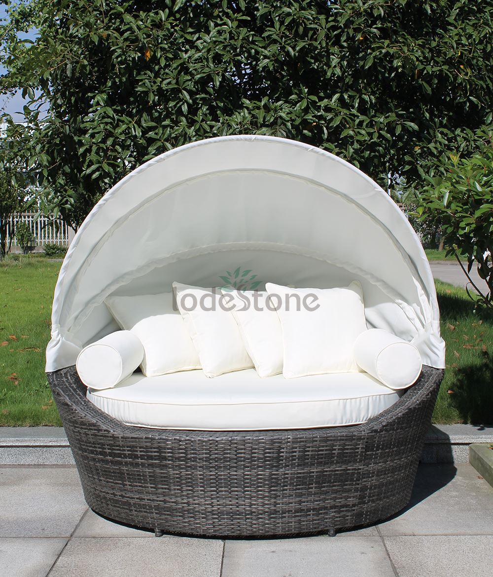 rattan daybed