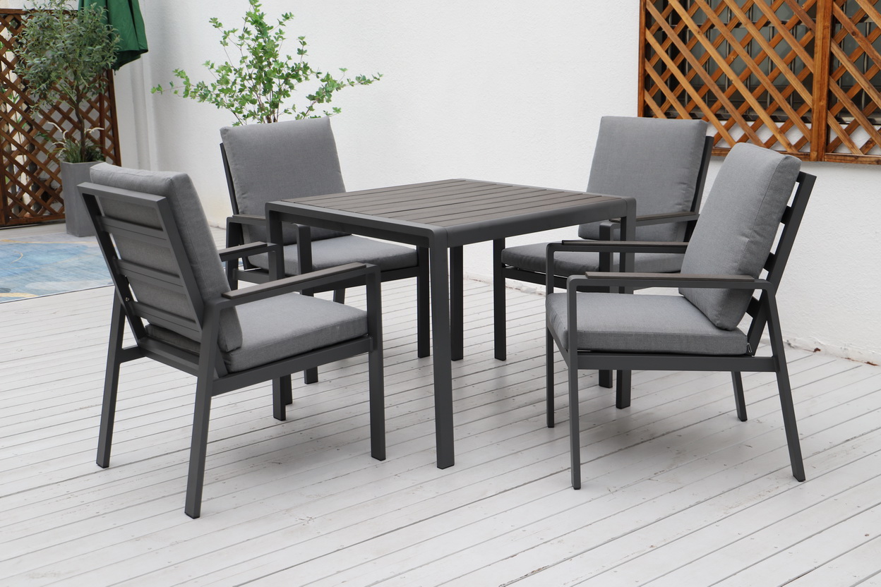 garden dining set