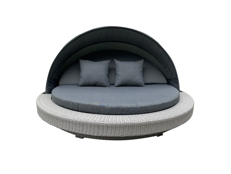 round rattan daybed