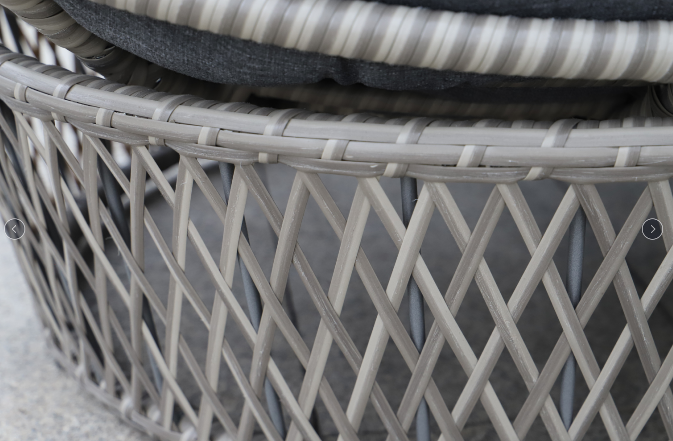 rattan daybed