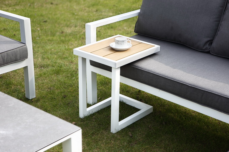 sun lounger with wheels