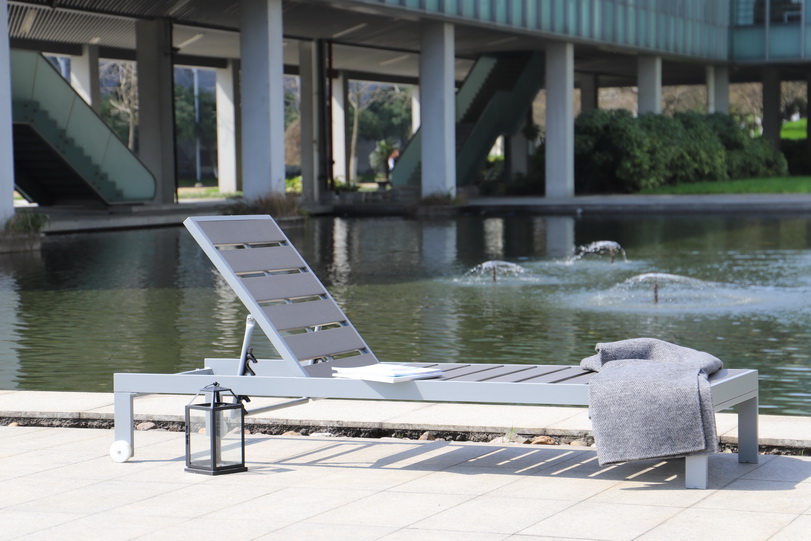 garden sun lounger