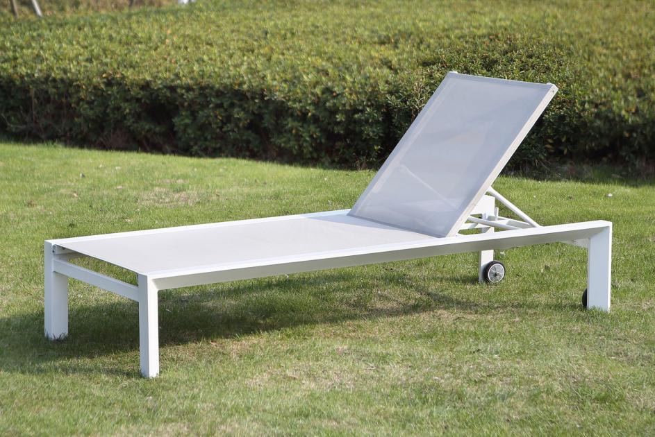 sun lounger with wheels