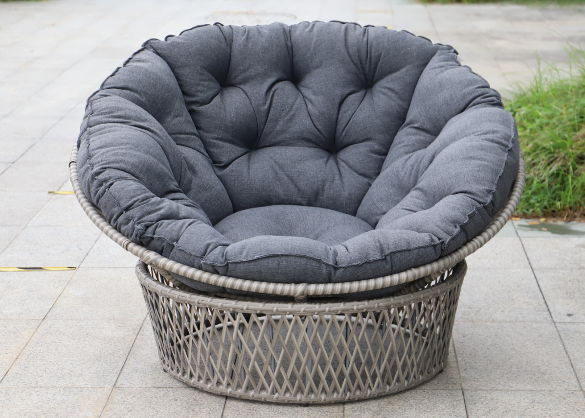 rattan daybed