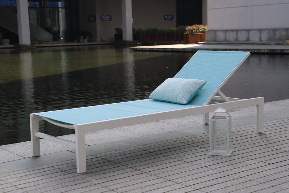 garden loungers