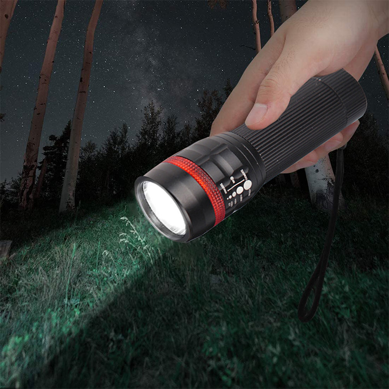New design comfortable handle outdoor camping super flashlight electric torch