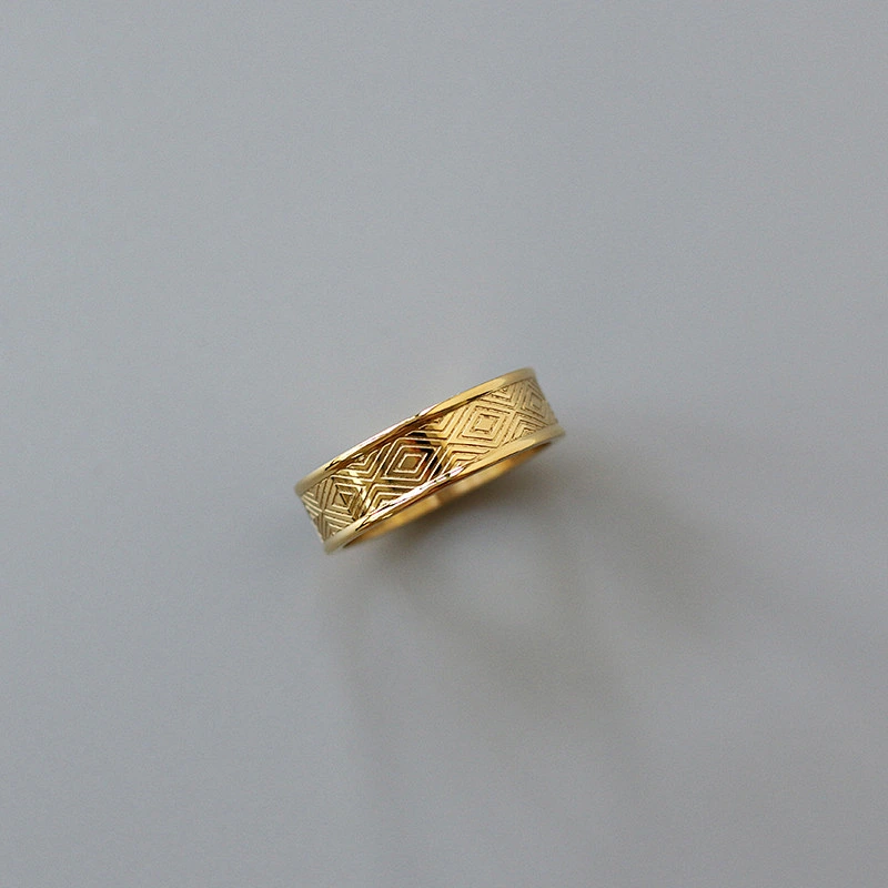 Engrave Geometric Pattern Ring Set Manufacturer