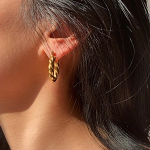 Wholesale Gold Stainless Steel C Shape Metal Hoop Earrings