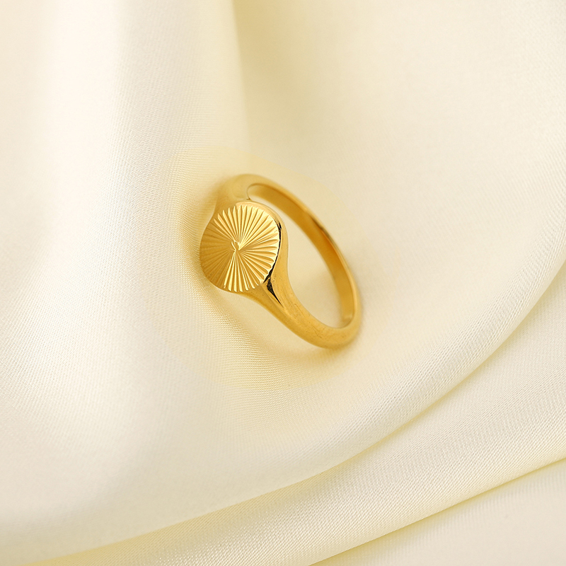 18K Gold Plated High Polished Finger Ring