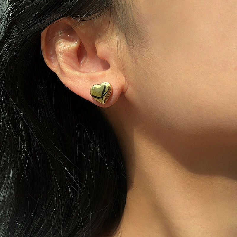 Wholesale Simple Titanium Steel Stud Earrings Heart Earring