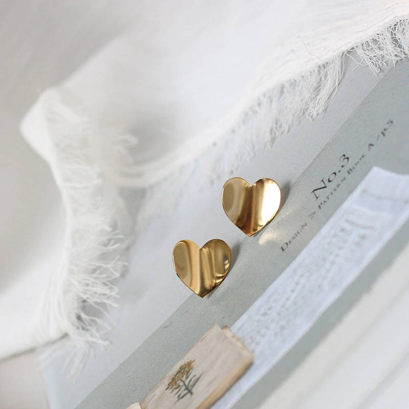 3D Curved Heart Glossy Earrings Wholesale