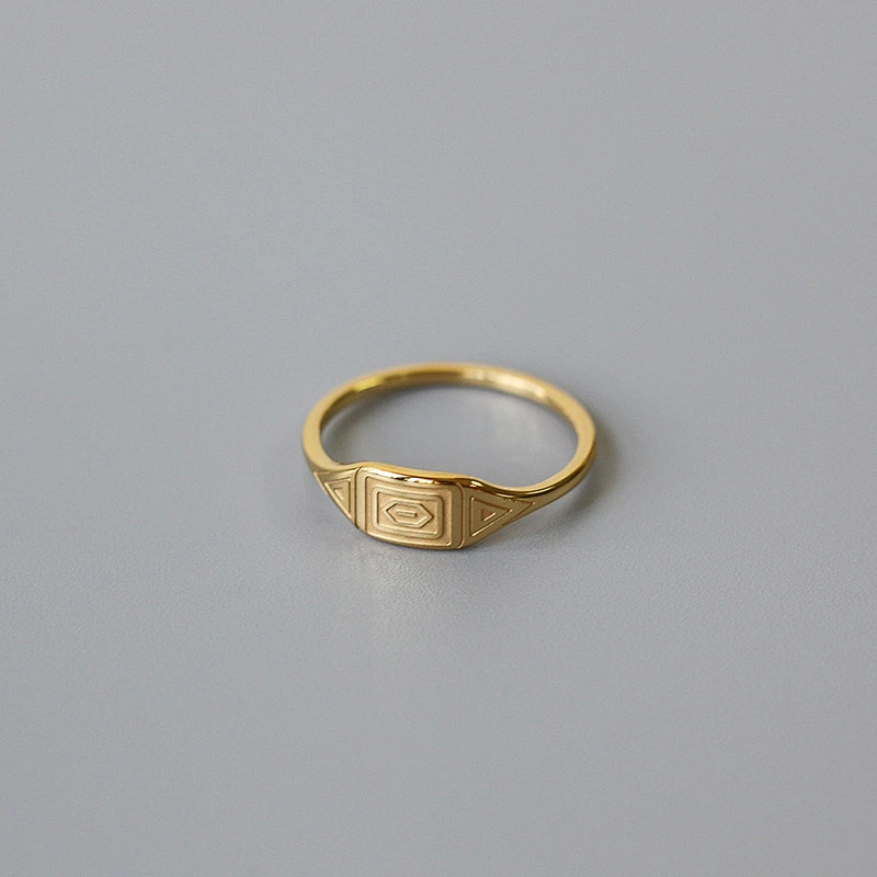 Engrave Geometric Pattern Ring Set Manufacturer