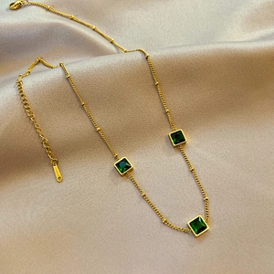 Retro Square Emerald Short Necklace Customize
