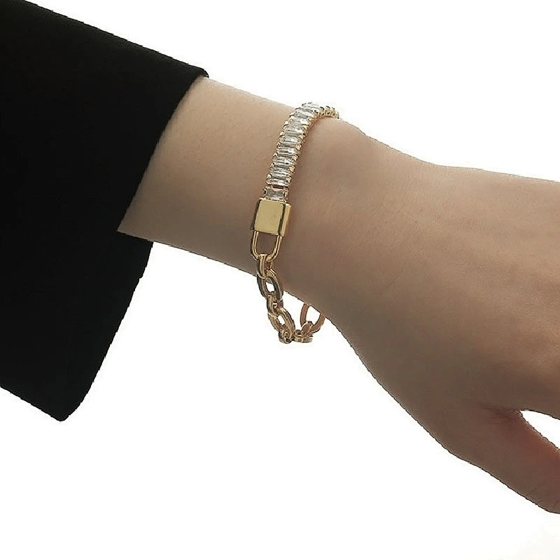 Popular Chain Design OT Buckle Inlaid Zircon Bracelet