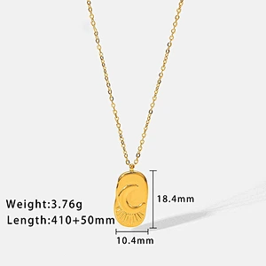 Fashion Simple Embossed Flower Pendant Necklace Women