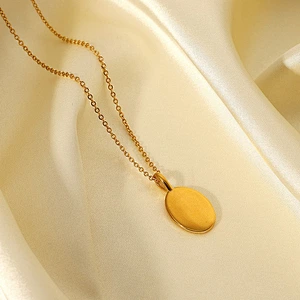New Zircon Eight-pointed Star Oval Pendant Necklace