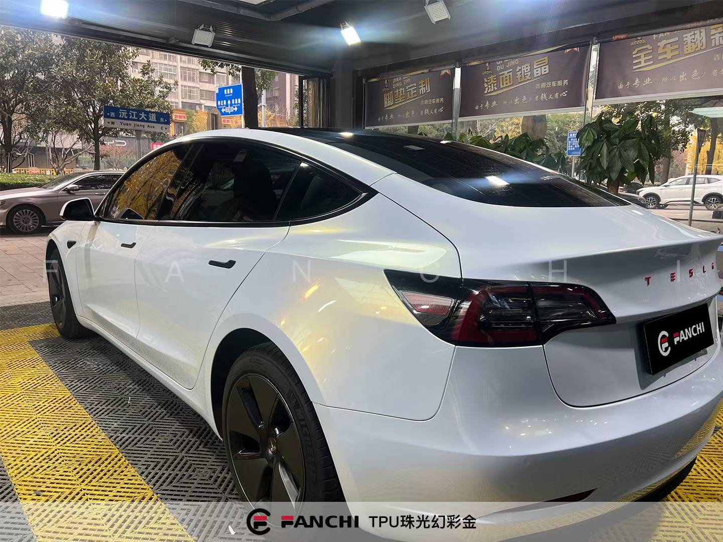 pearlescent car wrap