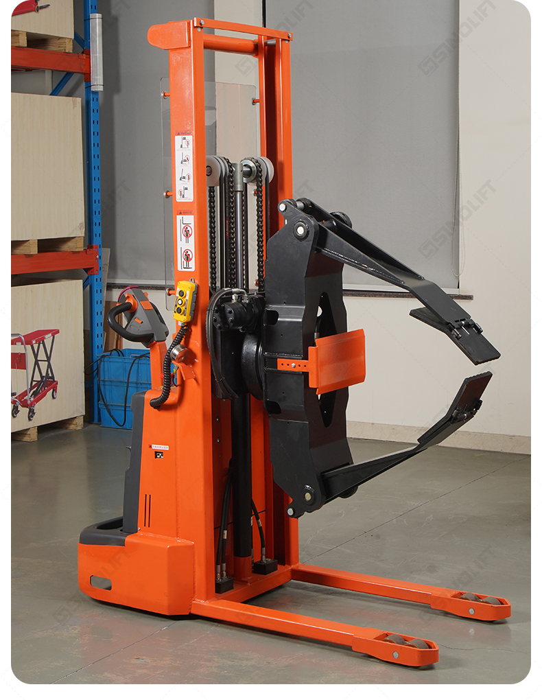 Best clamp truck for paper rolls handling