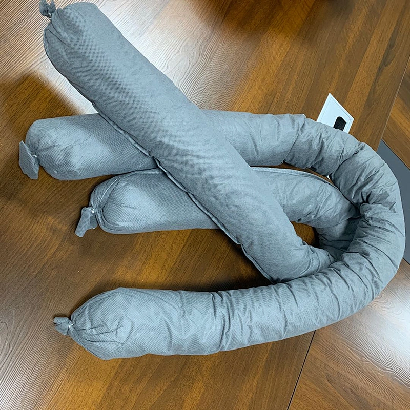 Universal absorbent socks