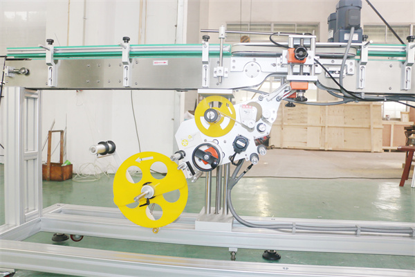 bottom surface labeling machine , three stickers label pasting machine
