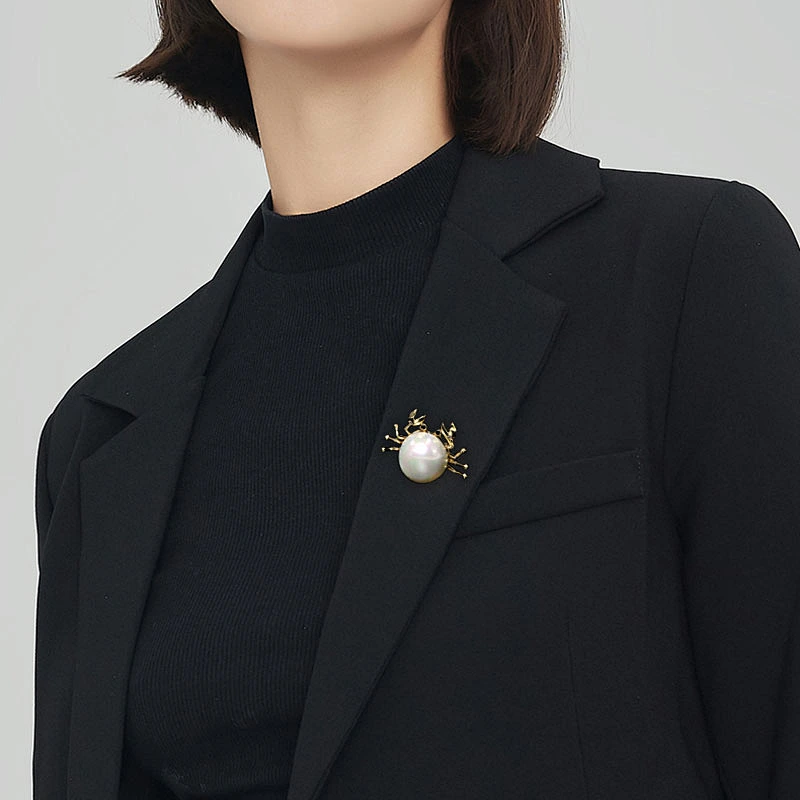 Delicate Crab Gold Plated Brooch with Pearl