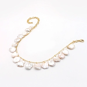 Fashion Design Flat Pearl Necklace