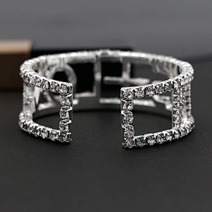 Fashion silver plating clear rhinestones LOVE women open bracelet