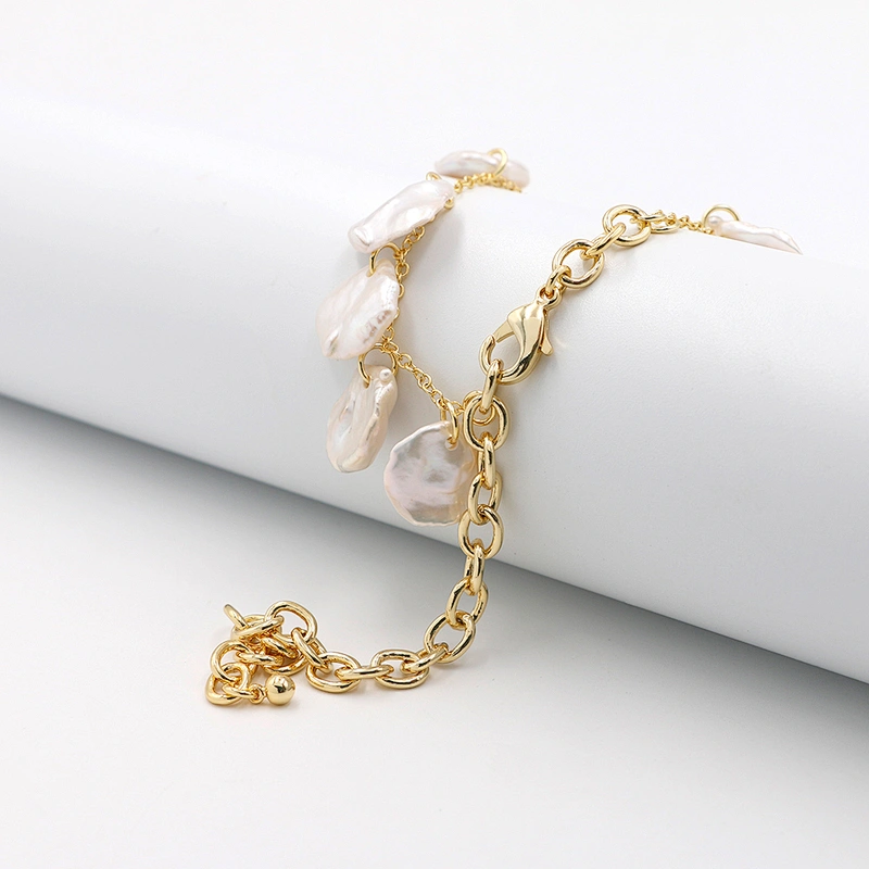 Fashion Design Flat Pearl Necklace