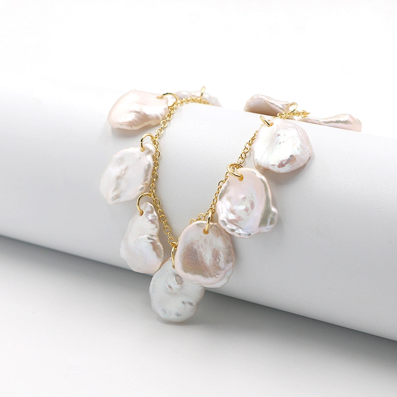 Fashion Design Flat Pearl Necklace