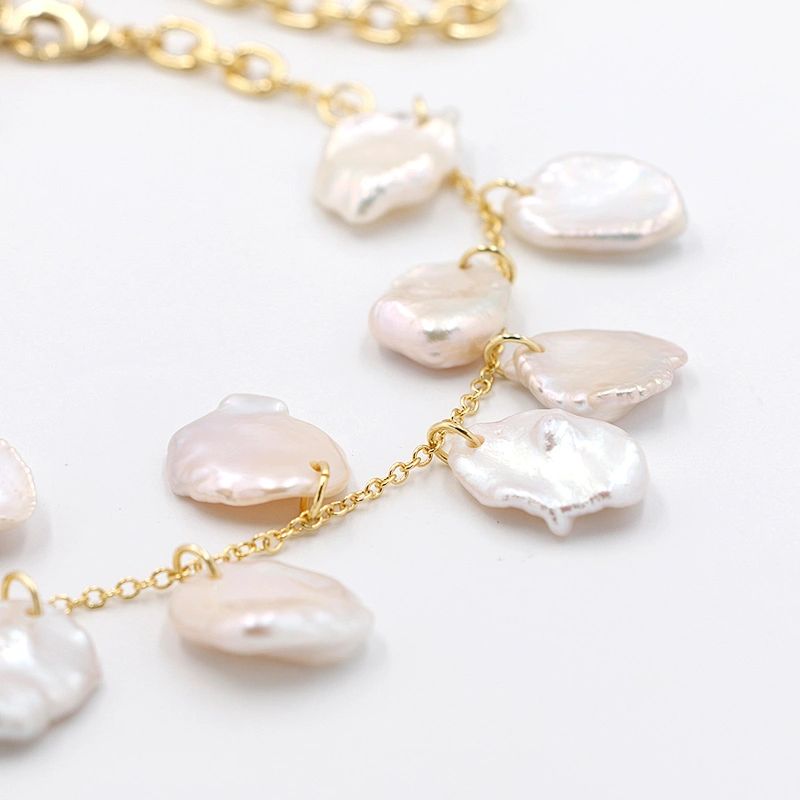 Fashion Design Flat Pearl Necklace