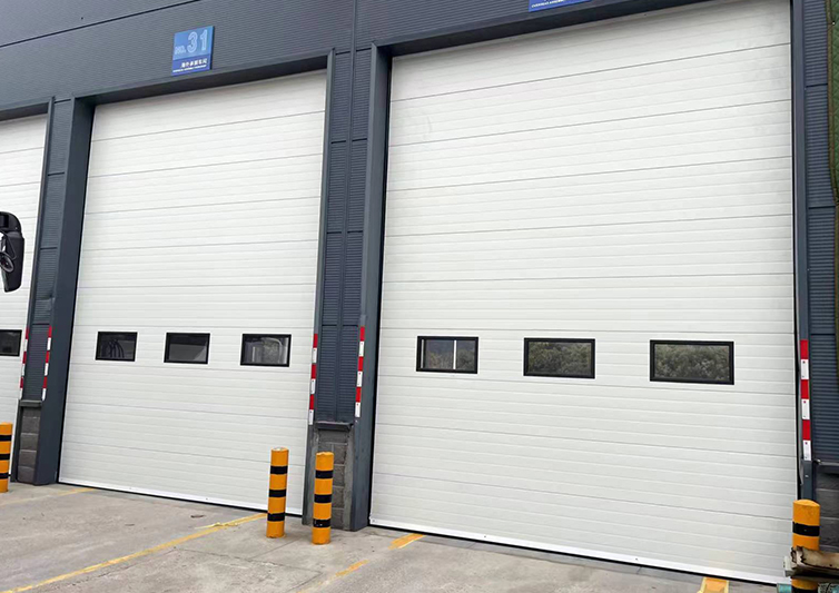 puerta industrial seccional