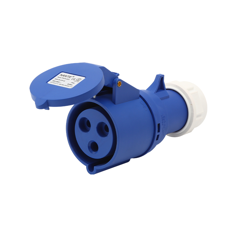 RED IP44 three phase 16 Amps 213 Industrial ip44 connector