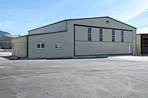 Entrepôt préfabriqué isolé