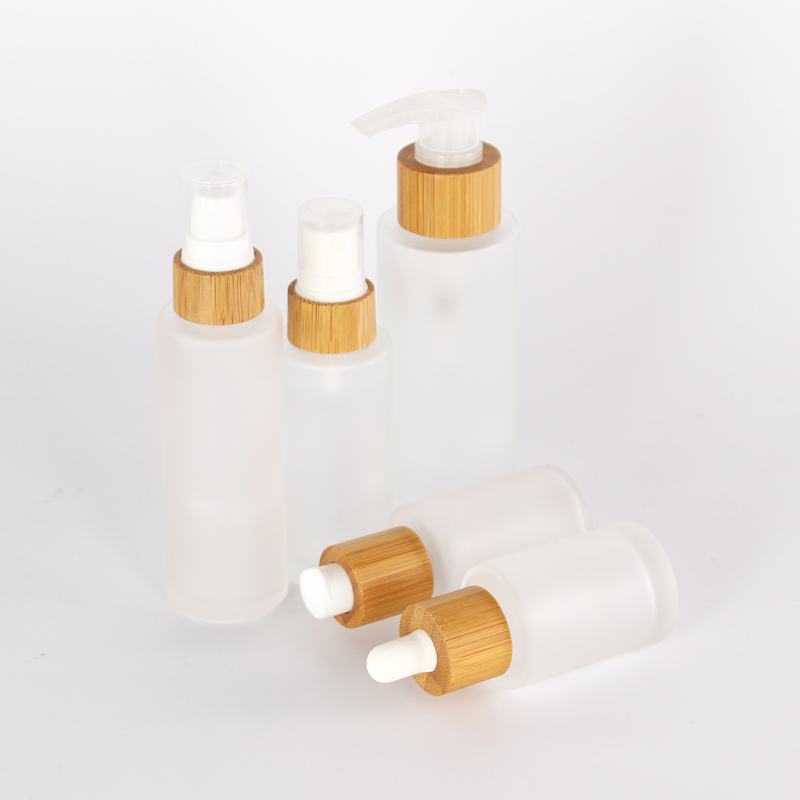 Wholesale new style luxury 30ml 50ml 100ml refillable frosted glass cosmetic mist spray toner bottle