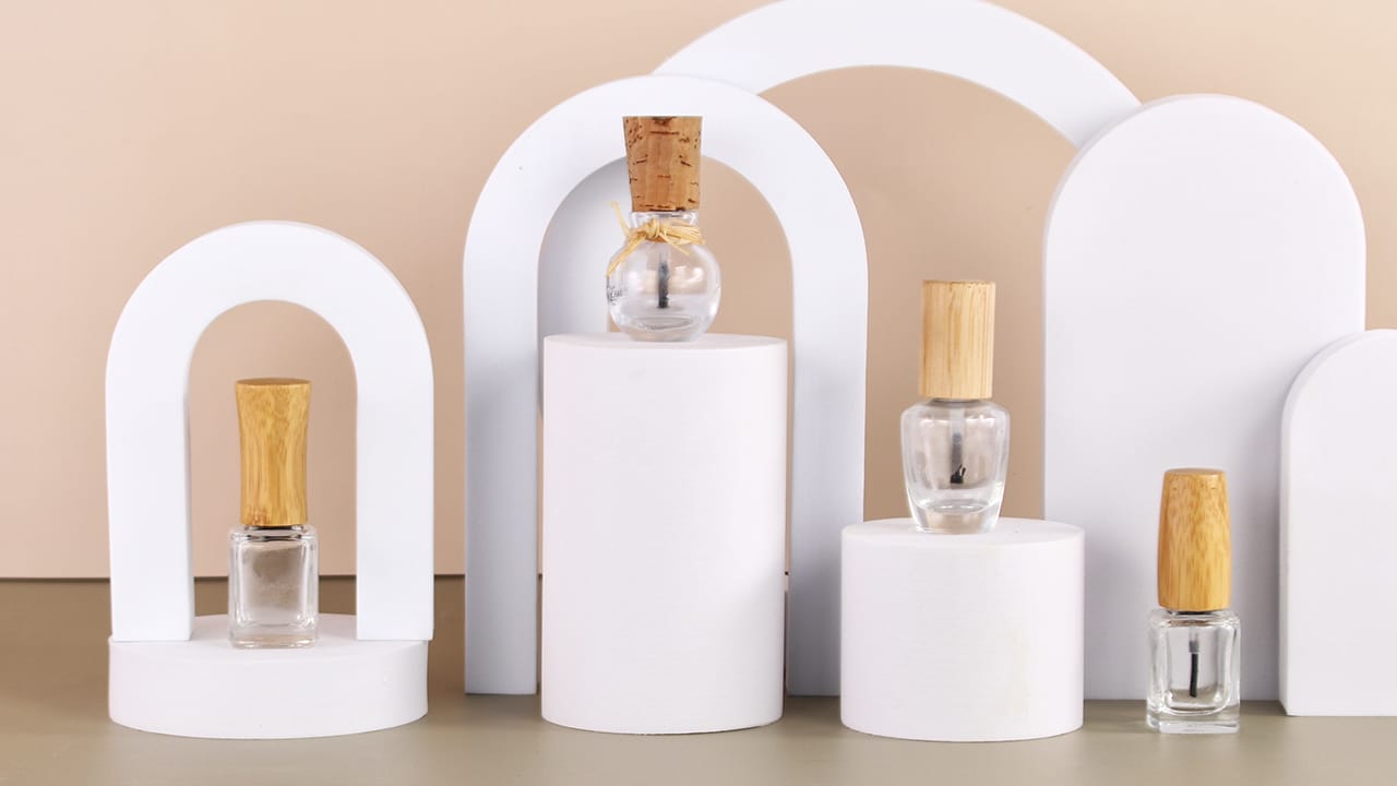 Nail Polish Bottles with Bamboo or Wooden Lid