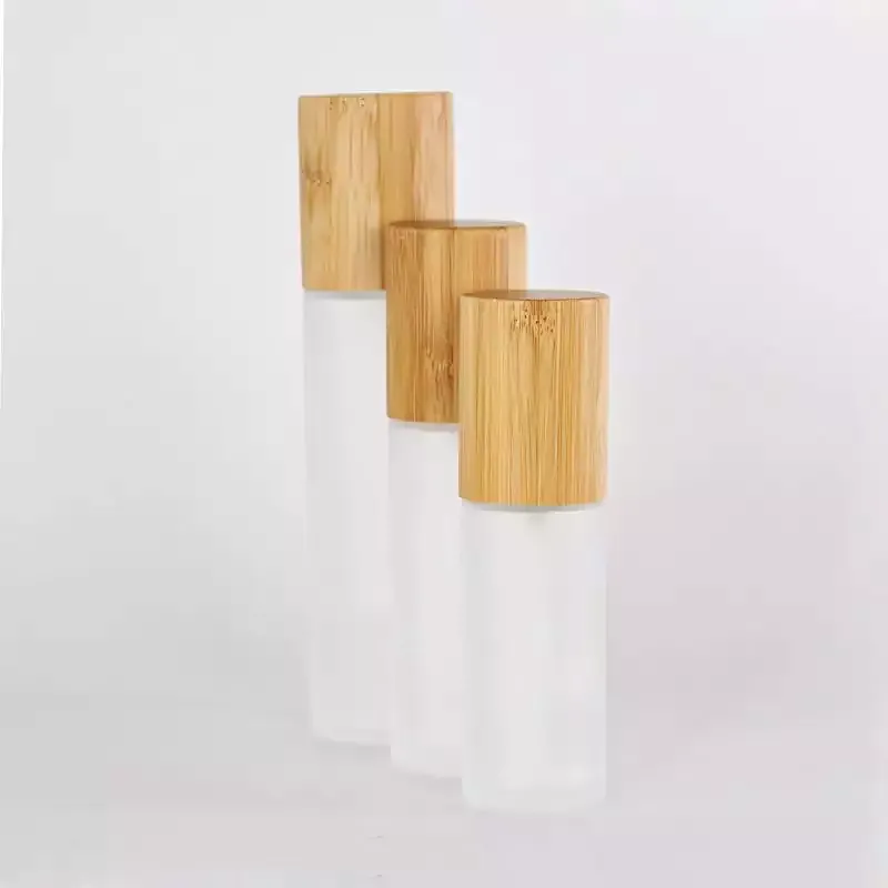 Hot Cosmetic bamboo Packaging 30ml 50ml 100ml 120ml 150ml Frosted Glass Bottle with Bamboo spray pump
