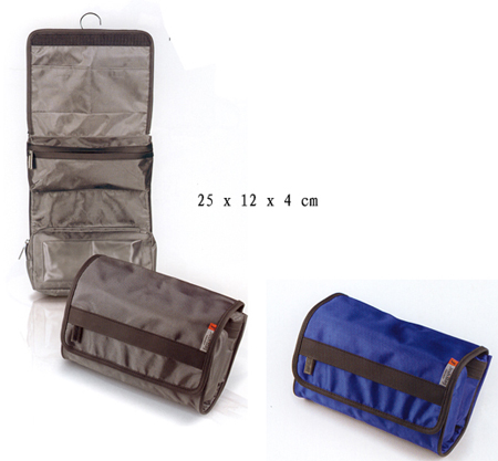 Wholesale China manufacturer polyester custom printing cosmetic pouch
