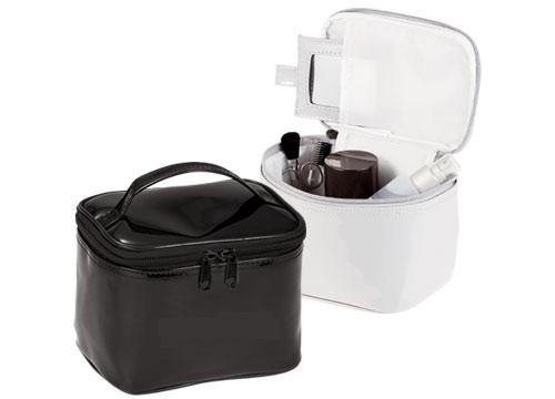 Large capacity handle cosmetic bag