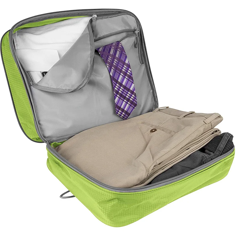 Travel clothes storage bag