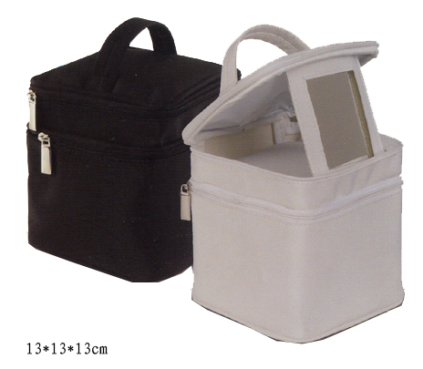 Wholesale China manufacturer polyester custom printing cosmetic pouch