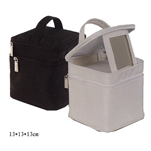 Wholesale China manufacturer polyester custom printing cosmetic pouch