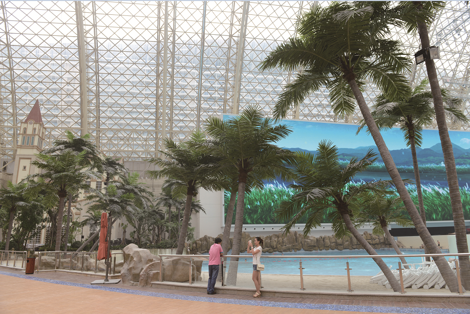 artificial coconut trees easy to maintain