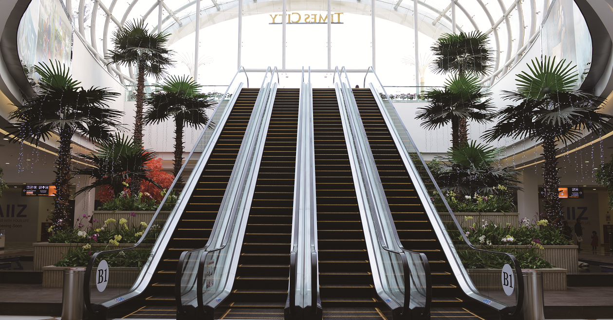 Artificial plants attract more foot traffic for shopping mall;