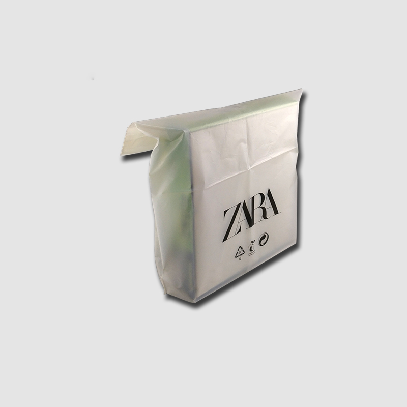 drawstring bag with string